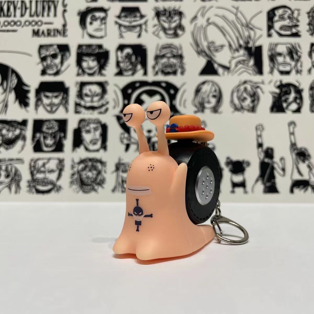 Porte-clés jouet sonore Den Den Mushi Luffy/Ace/Sabo, rétention sonore exclusive, plaisir d'accompagner