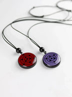 Ensemble de pendentifs collier Sharingan en bois de santal naturel sculpté à la main