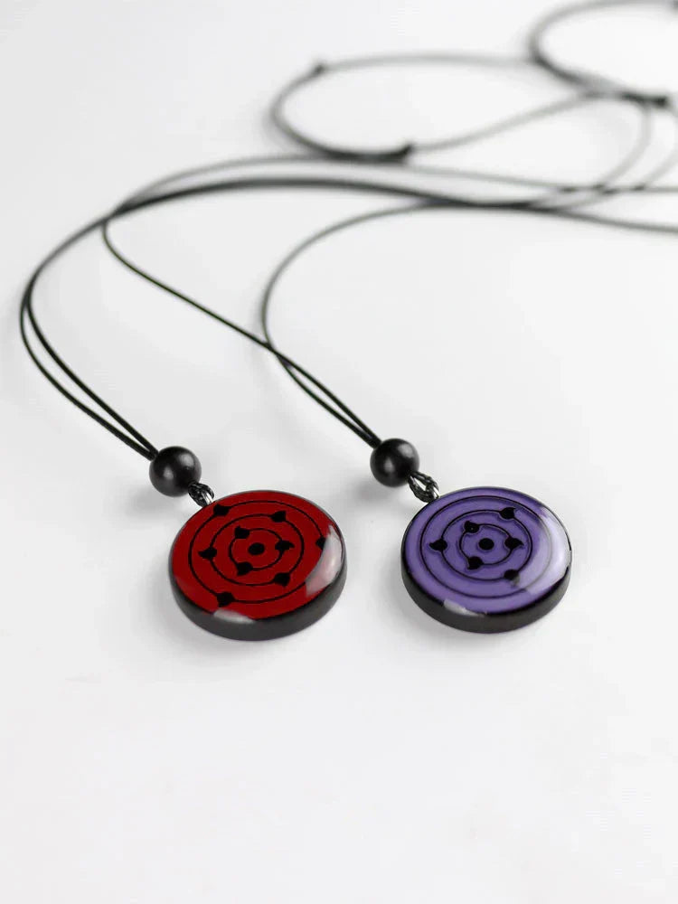Ensemble de pendentifs collier Sharingan en bois de santal naturel sculpté à la main
