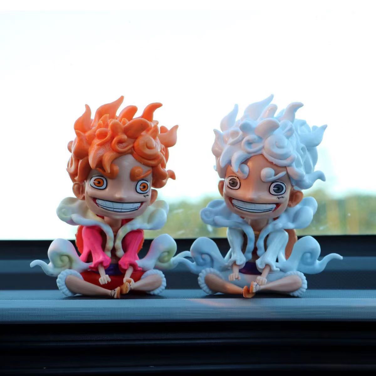 Figurine Assise Mignonne Nika Luffy