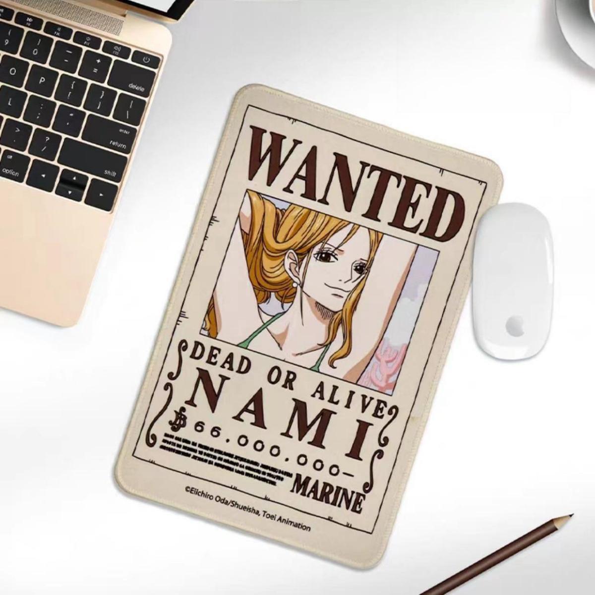Tapis de souris avec primes des personnages Luffy/Zoro en ordre