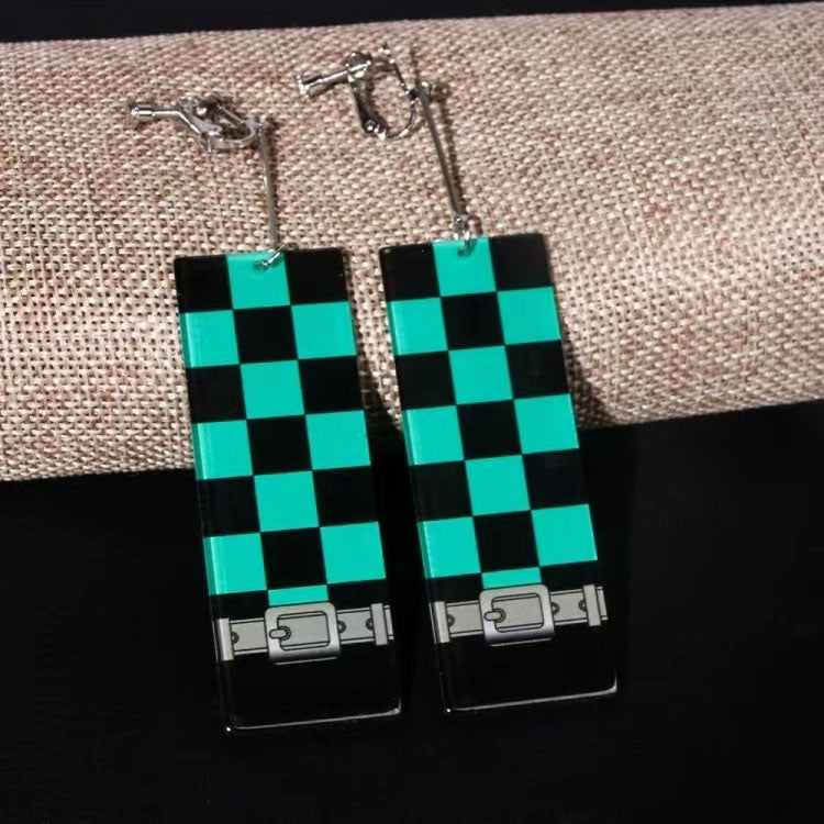 Magnifiques boucles d'oreilles Tanjirou/Nezuko pour un charme unique