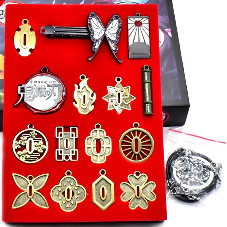 Demon Slayer Tanjiro Kamado Collectible Keychain Set, Anime Metal Pendants and Sword Replicas