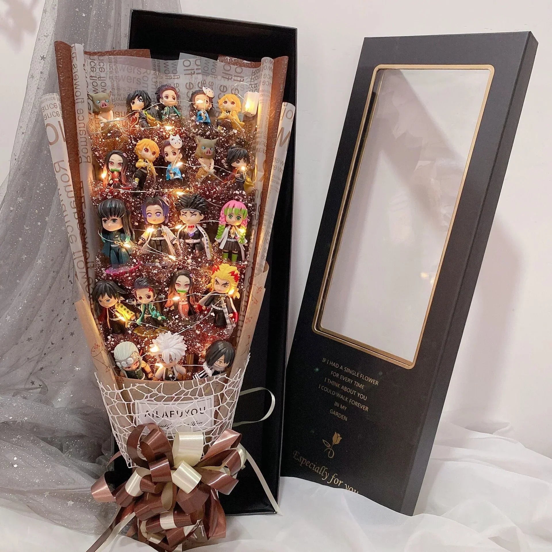 Bouquet de roses LED faites à la main avec savon Kamado Tanjirou pour une ambiance romantique